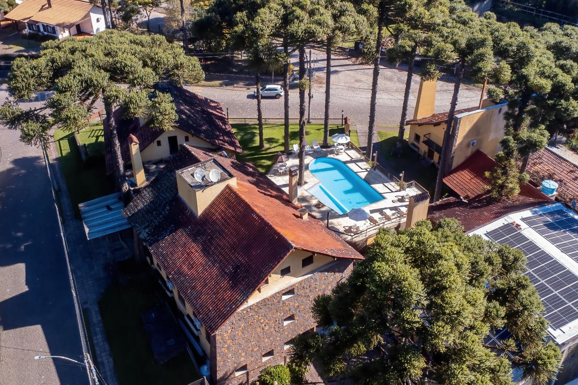 Estalagem Vila Suzana - Quadra De Beach Tennis Indoor Канела Экстерьер фото