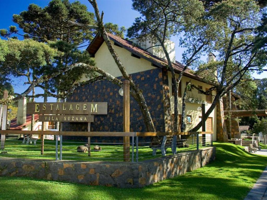 Estalagem Vila Suzana - Quadra De Beach Tennis Indoor Канела Экстерьер фото
